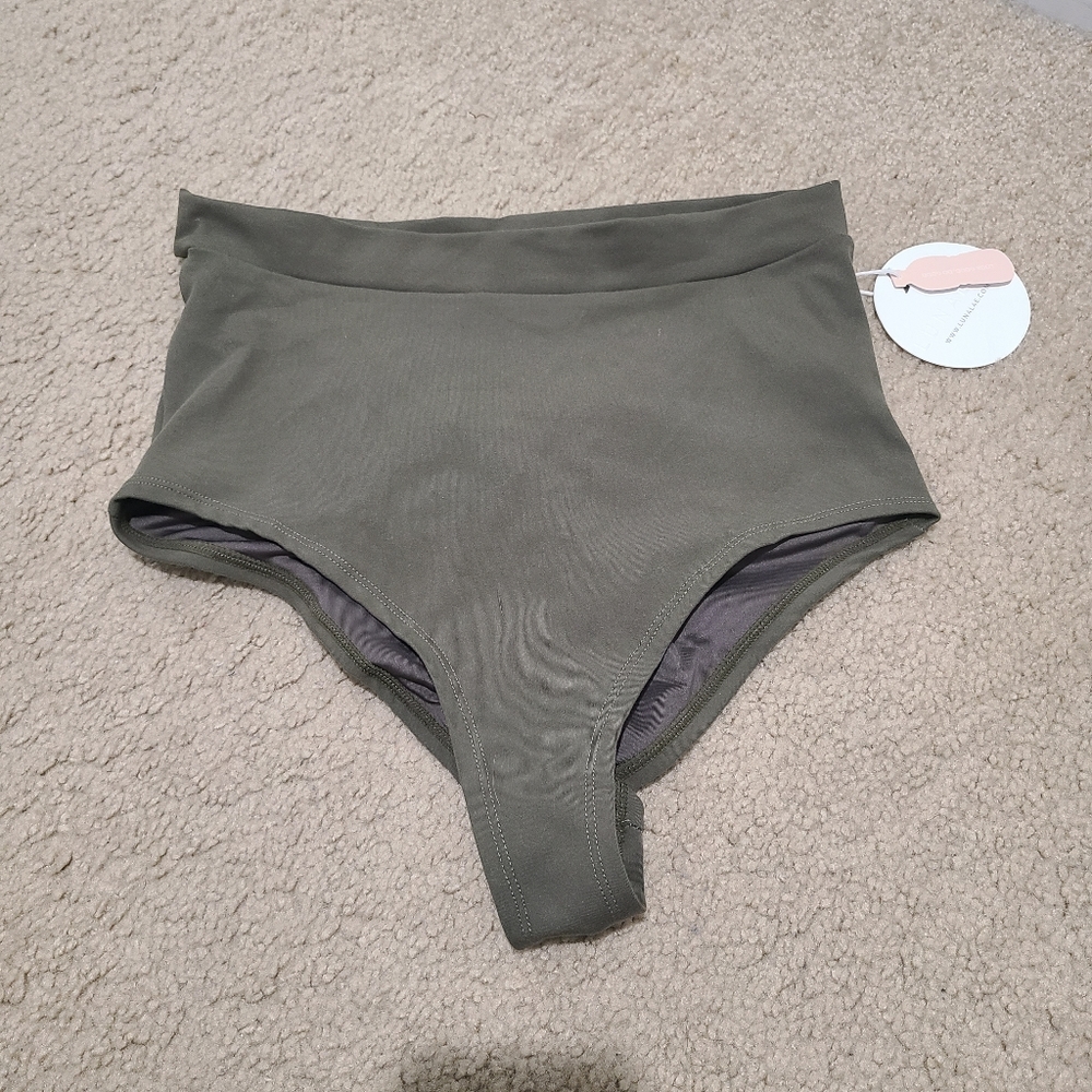 Lunalae Aliza Bottoms